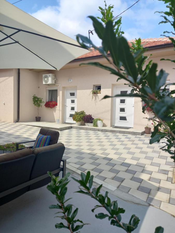 Leda Apartmani سميديريفو المظهر الخارجي الصورة