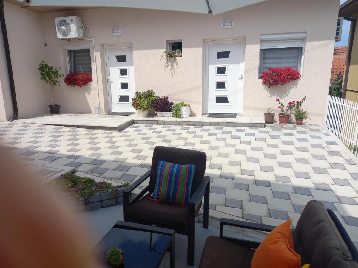 Leda Apartmani سميديريفو المظهر الخارجي الصورة