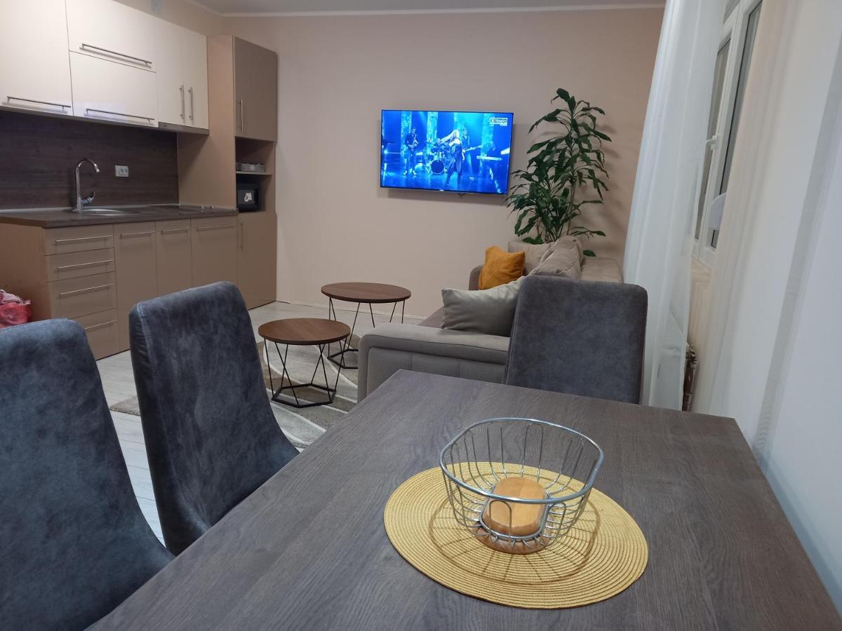 Leda Apartmani سميديريفو المظهر الخارجي الصورة