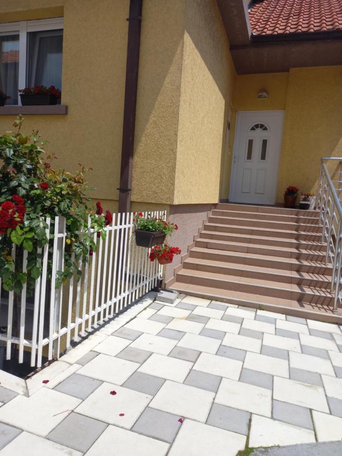 Leda Apartmani سميديريفو المظهر الخارجي الصورة